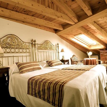 Hotel-Hospederia Los Templarios 세풀베다 객실 사진